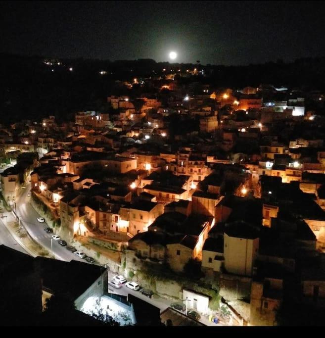Terrazza Con Vista 'Casa Ziicedda' Vila Modica Exterior foto
